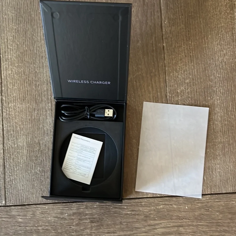 NIB The Bull Wireless Charger Pad